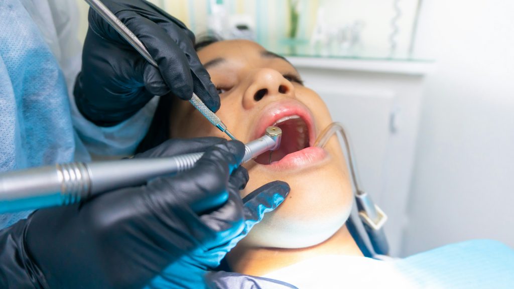 tooth extraction dentist
